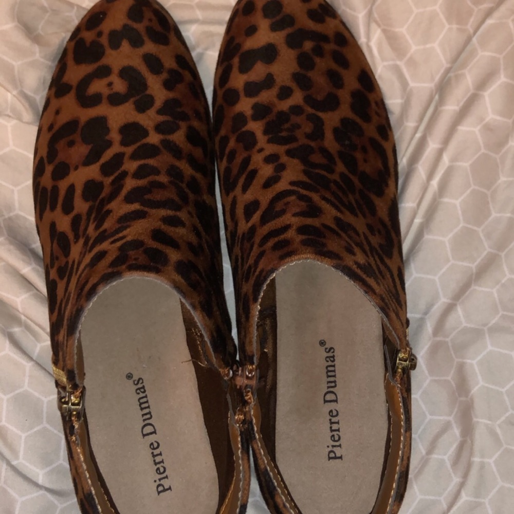 Pierre Dumas leopard booties